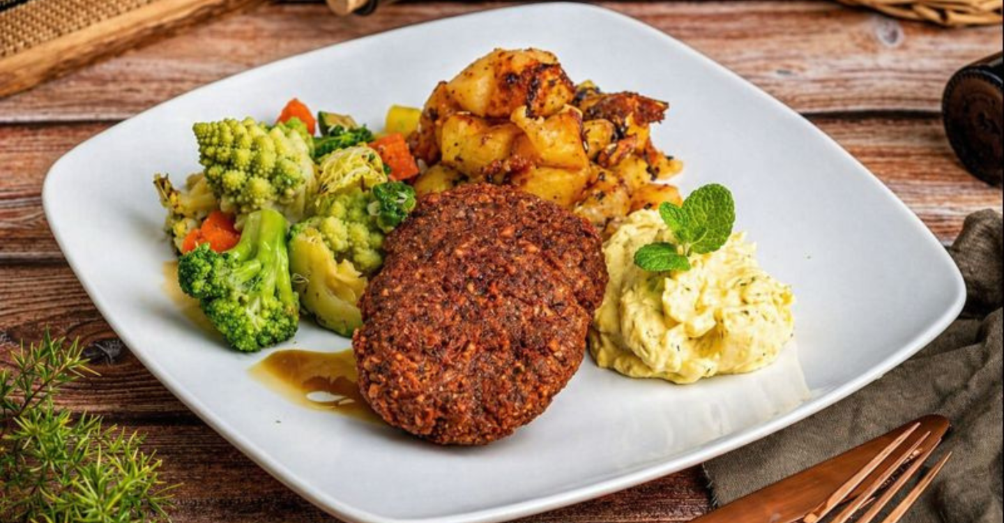 vegehop zagreb dnevni meni popečci od heljde cikla orasi pečeni krumpir ružmarin pareno povrće tartar umak veganski restoran vlaška 79